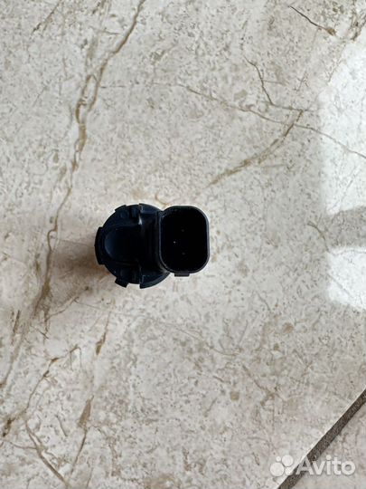 Датчик парктроника задний YDB500301