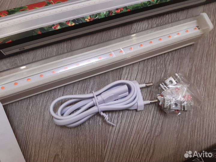 Фитолампа / светильник для растений (новые)