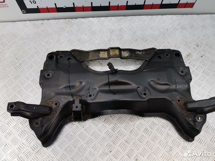 Балка для Peugeot-Citroen 206