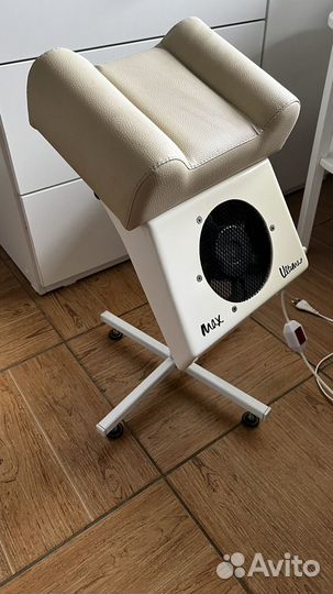 Вытяжка для педикюра