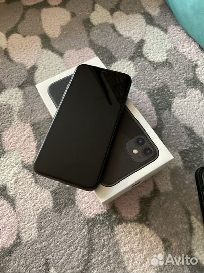 iPhone 11, 64 ГБ