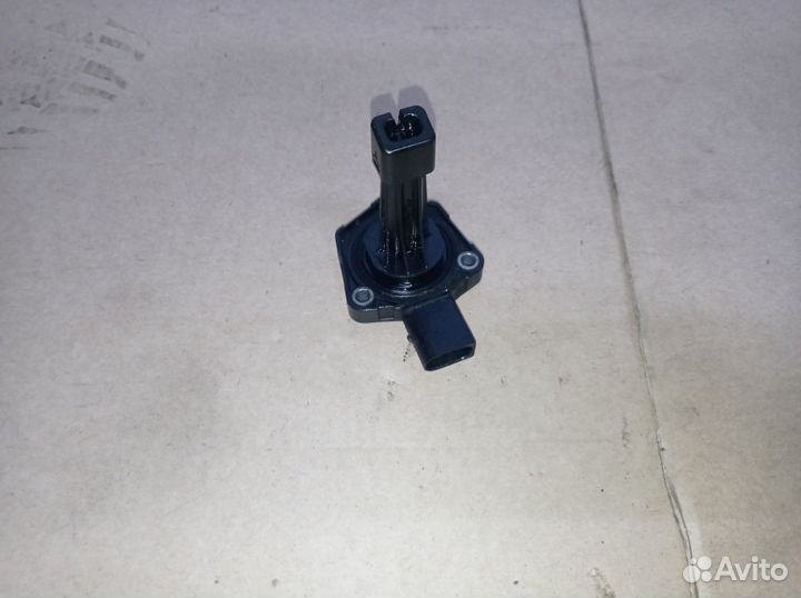 Датчик уровня масла Volvo XC60 XC70 дизель