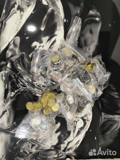 Юбилейные монеты