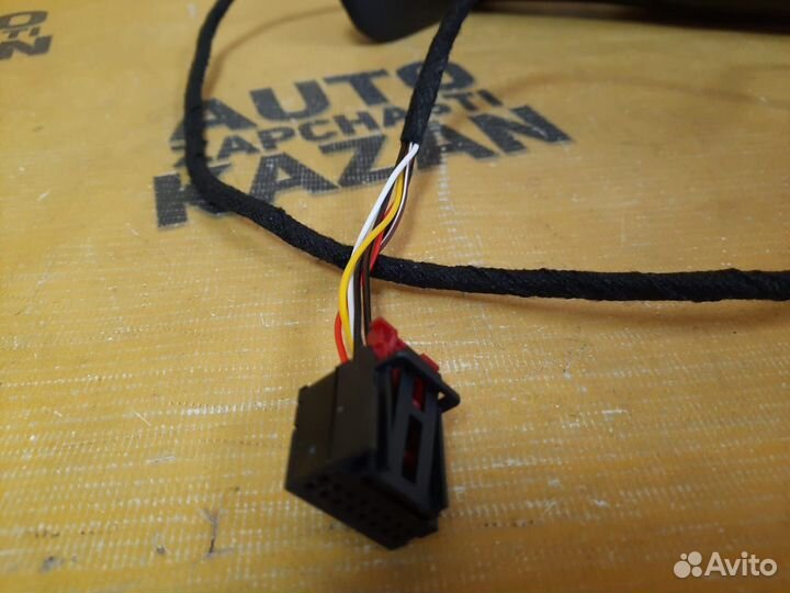 Зеркало левое Skoda Octavia 2009-2013 6 контактов