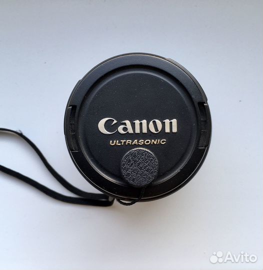 Объектив Canon EF-S 18-55mm 1:3.5-5.6 II USM