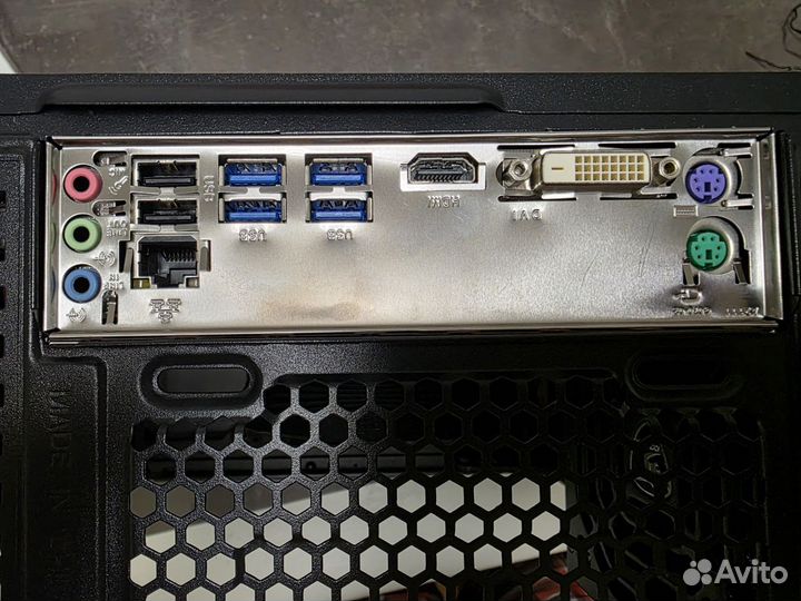 Пк в сборе Ryzen 5 pro 2400 GE Vega 11 Graphics