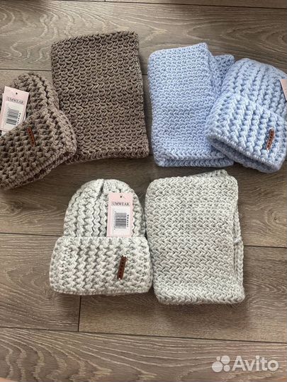 Комплект шапка и снуд