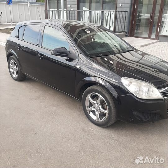 Opel Astra 1.6 МТ, 2010, 255 000 км