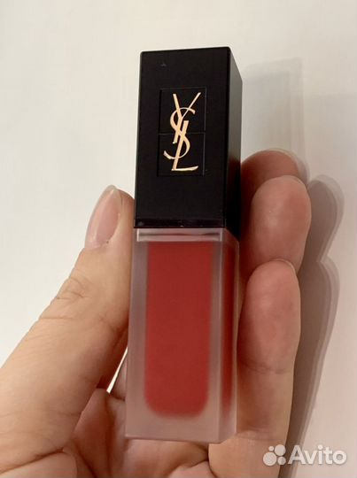Матовая помада YSL
