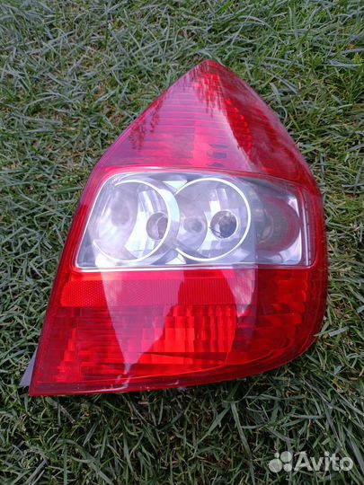 Задний фонарь Honda Jazz/Fit 01-04