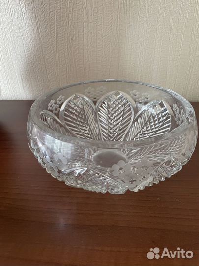 Салатник хрустальный большой