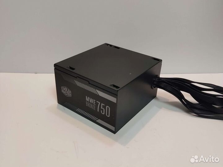 Блок питания 750 Ватт Cooler Master MWE Bronze 750