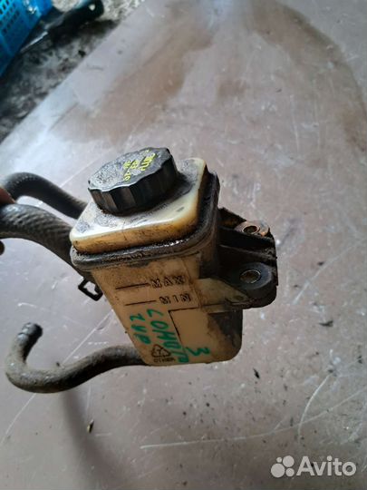 Бачок гидроусилителя Hyundai Sonata 3