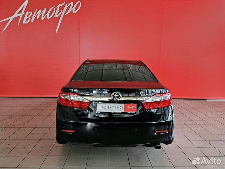 Toyota Camry, 2014