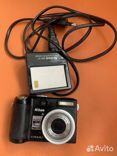 Компактный фотоаппарат nikon