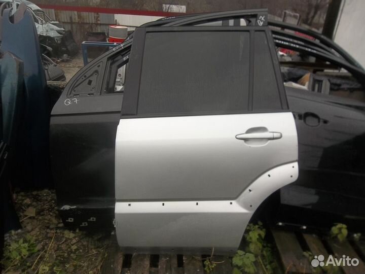 Toyota Land Cruiser 120 07г. дверь левая задн (N2)