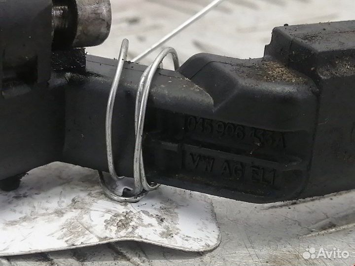 Датчик коленвала для Volkswagen Golf 5 036906433E