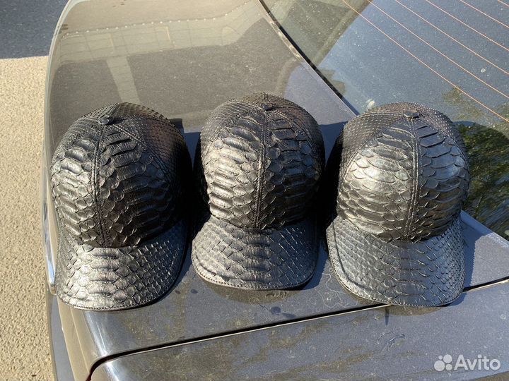 Бейсболки, Кепки из Питона, Крокодила