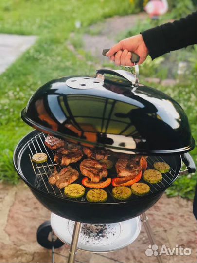 Угольный гриль-барбекю