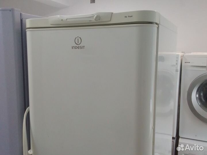Холодильник б/у indesit 180 см