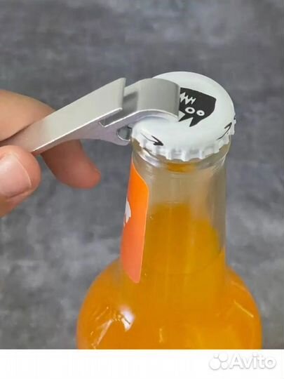 Брелок открывашка новая