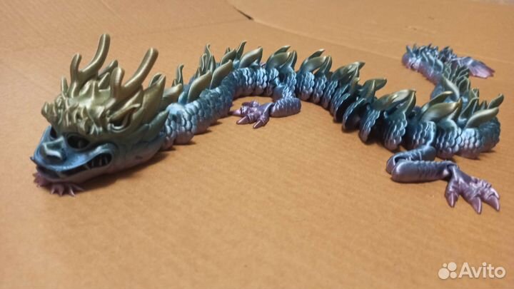 Подвижный императорский дракон 75 см