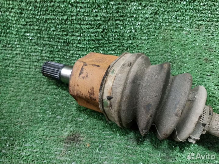 Полуось передняя правая Hyundai Accent II (1999—20