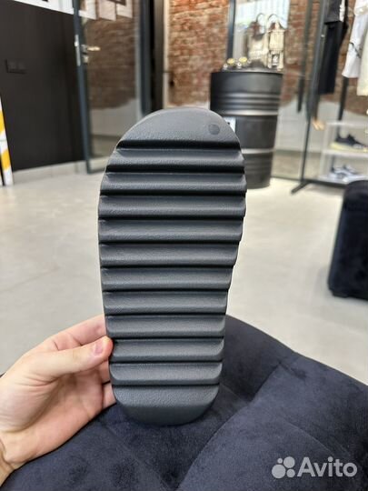 Унисекс тапочки Yeezy Slide 'Onyx'