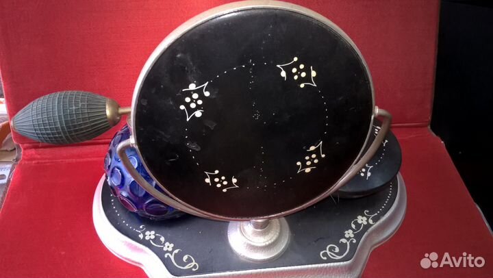 Старинный парфюмерный набор