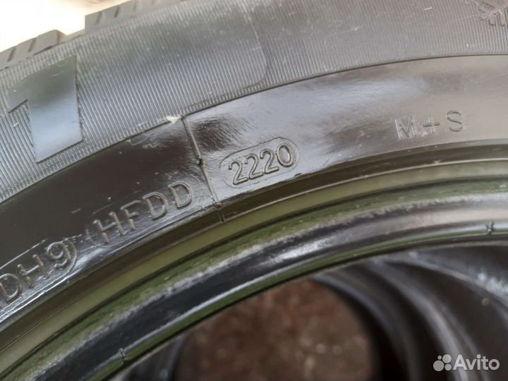 Sunfull SF-W11 215/55 R17 98H