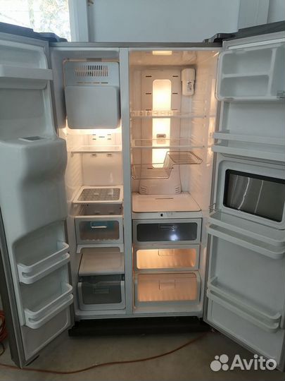 Холодильник side-by-side samsung RSJ1kers