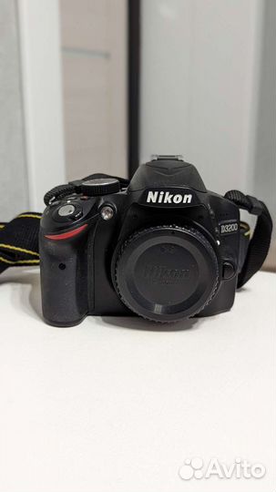Зеркальный фотоаппарат Nikon D3200