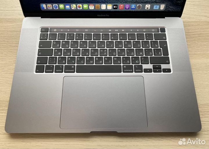 Apple MacBook Pro 16 (touch bar) 2019