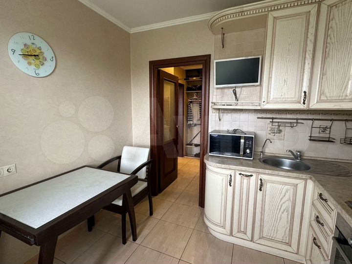 2-к. квартира, 54 м², 5/9 эт.