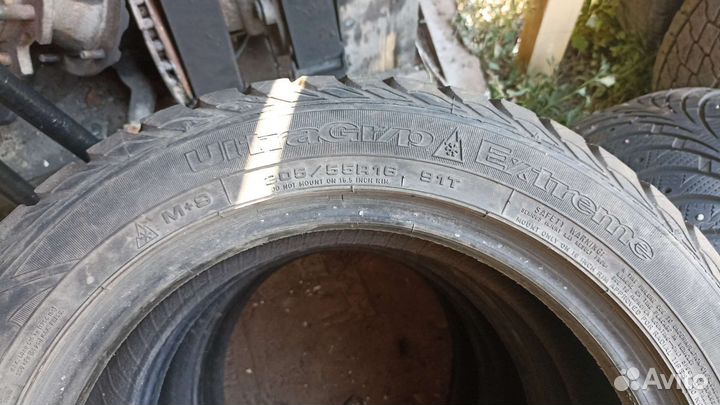 Goodyear UltraGrip Extreme 205/55 R16