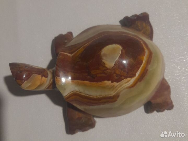 Черепашка из оникса