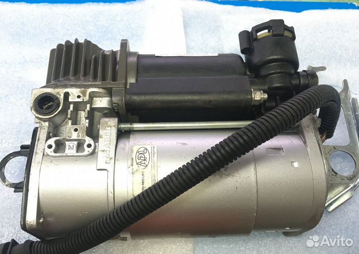 Компрессор пневмоподвески audi Q7 4L