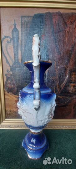 Большая антикварная ваза