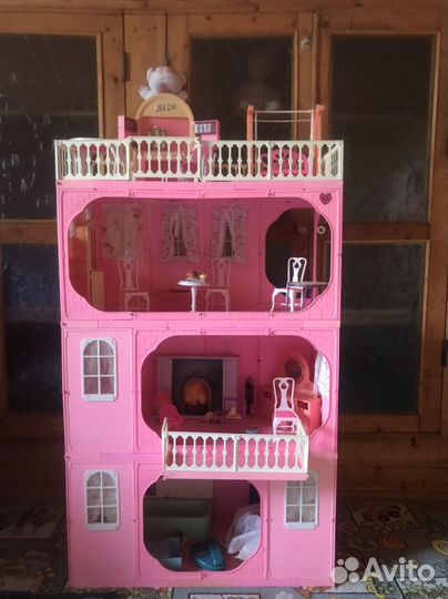 Кукольный домик