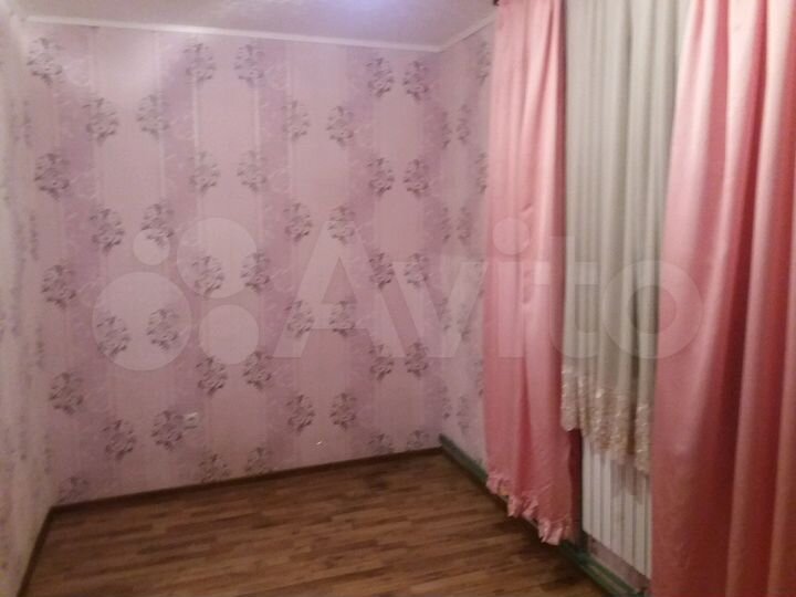 3-к. квартира, 53 м², 1/2 эт.