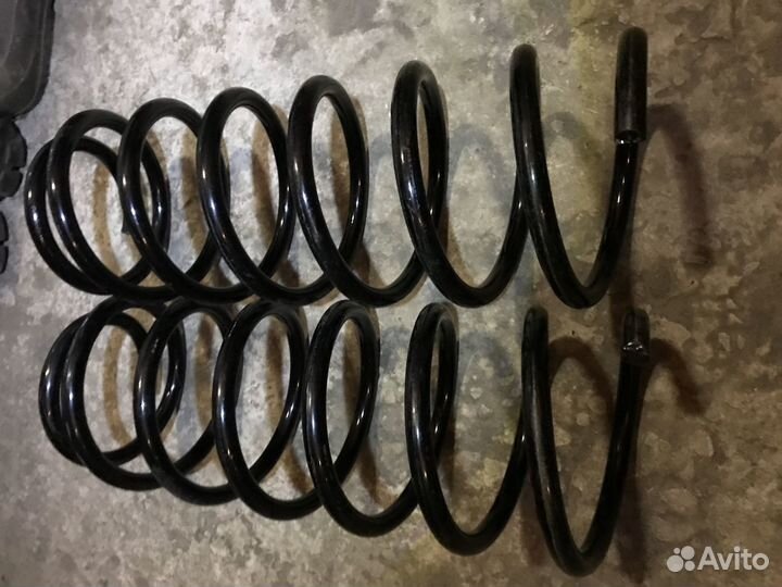 Фольксваген Пассат В3,В4 пружины подвески