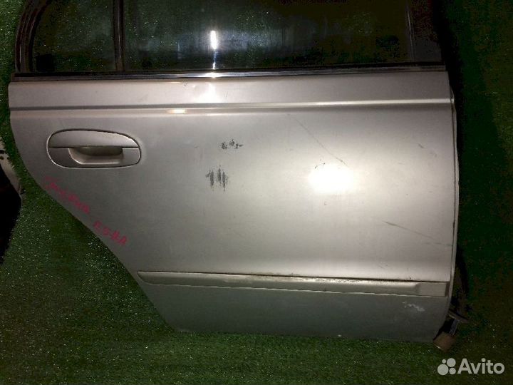 Дверь задняя правая Mitsubishi Eterna E52A Серебро