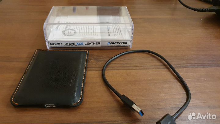 Внешний HDD Freecom XXS Leather 1 Tb