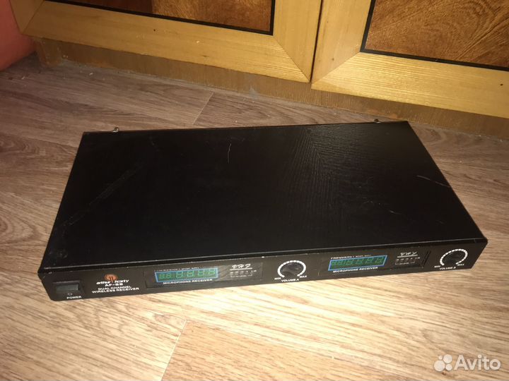 Вокальная радиосистема Arthur Forty AF-88