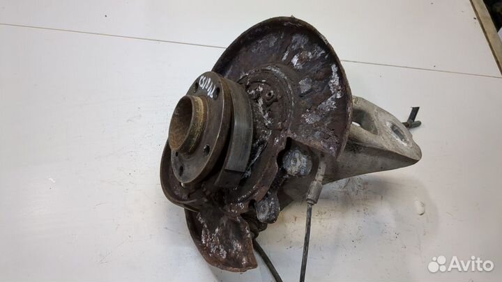 Ступица (кулак, цапфа) левая задняя BMW X5 E53