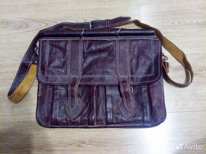 Мужской кожаный портфель