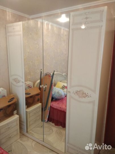 Спальный гарнитур