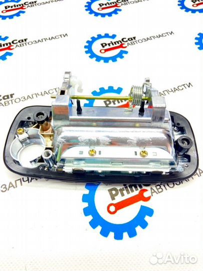 Ручка двери передняя левая Toyota Land Cruiser