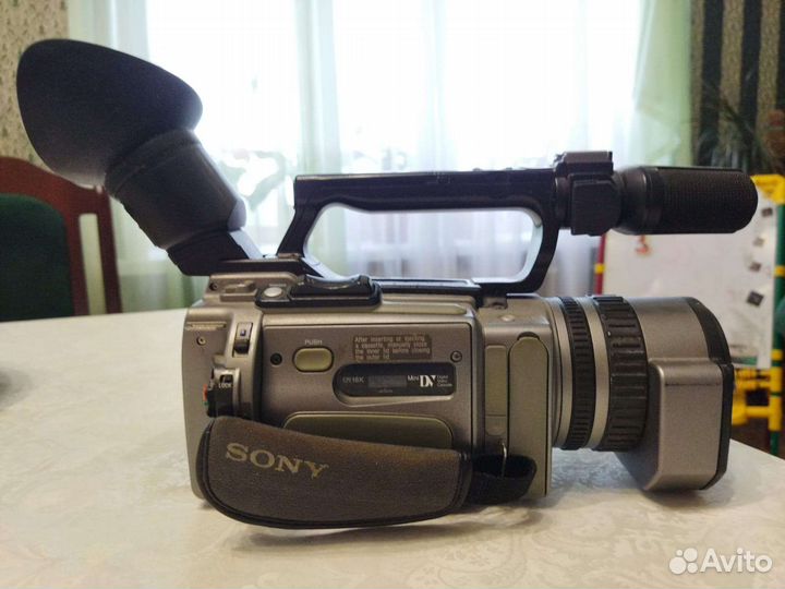 Видеокамера sony vx 2100