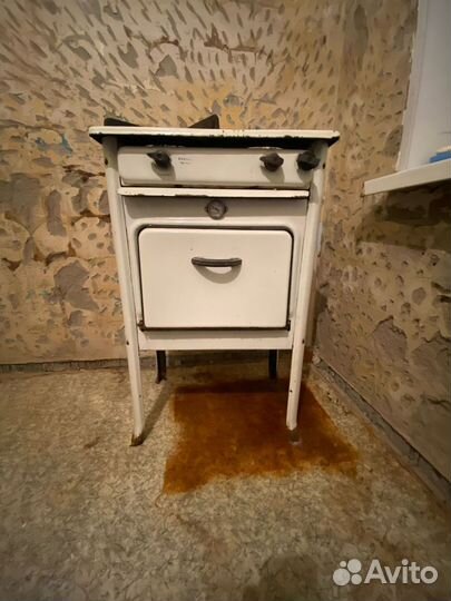 Продам газовую плиту
